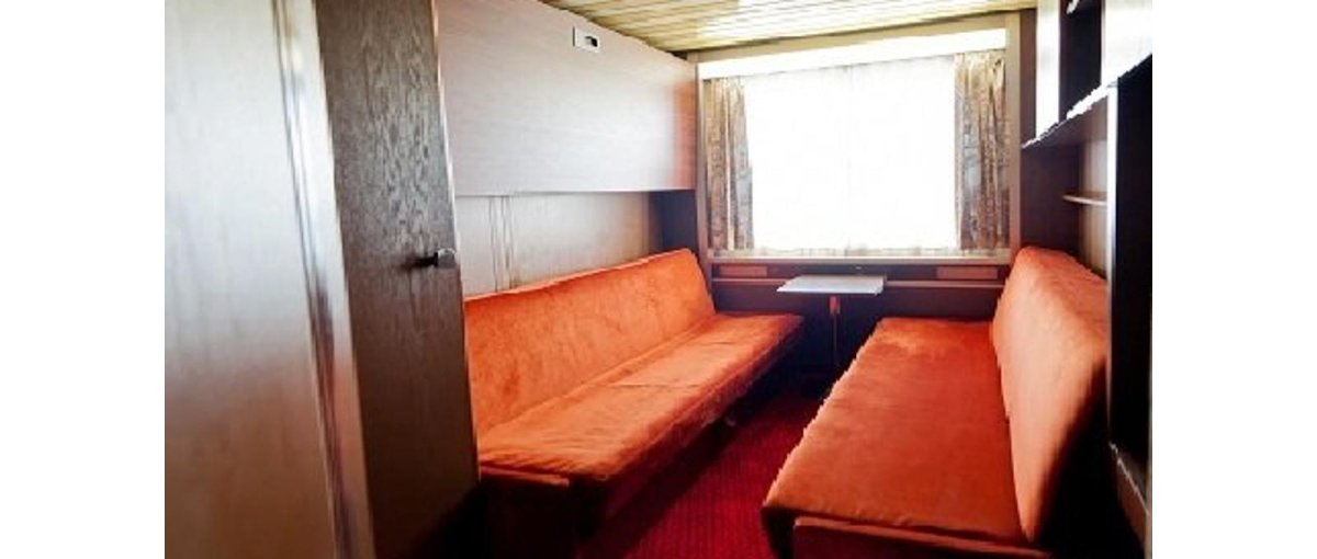 Теплоход Демьян бедный Киренск