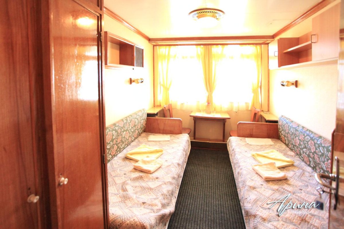 Теплоход Святая Русь