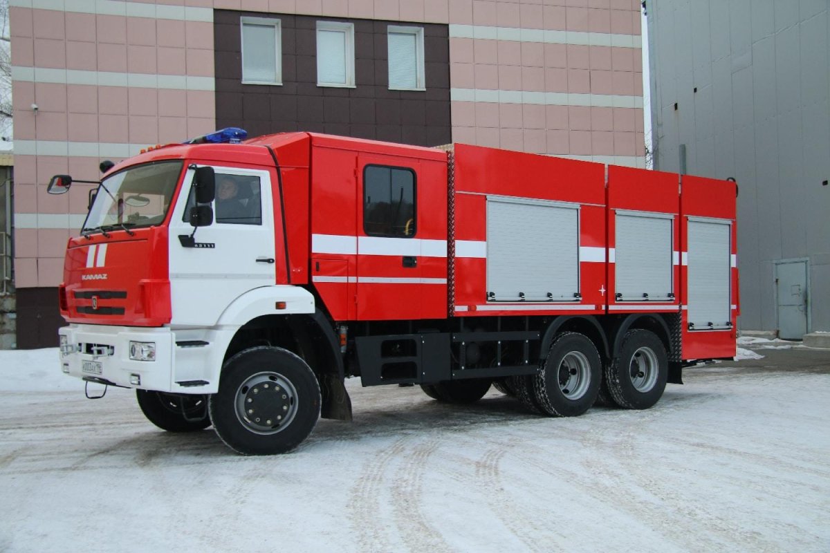 Пожарный КАМАЗ АЦ 65111