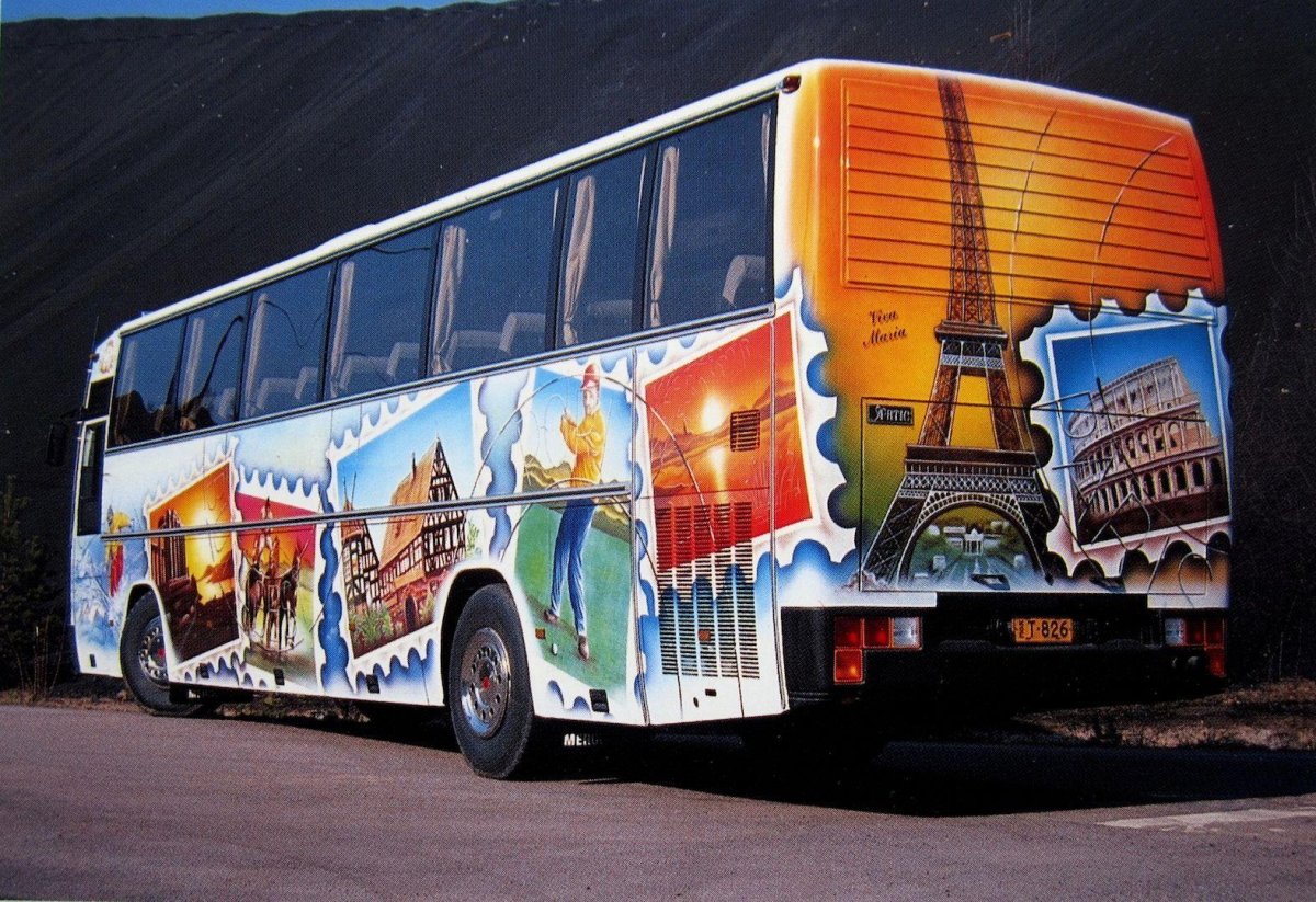 Автобус арт