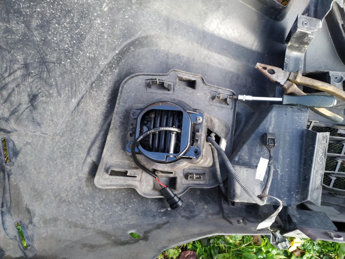 Крепление противотуманной фары Renault Logan 2019