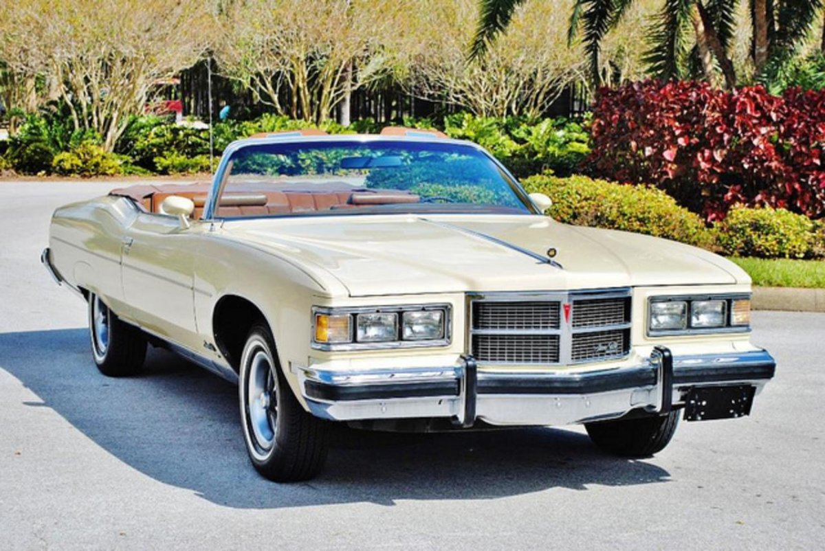 Pontiac Grand ville 1975