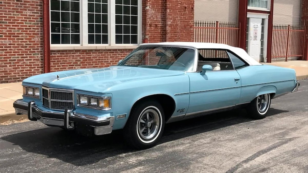 Pontiac 1975