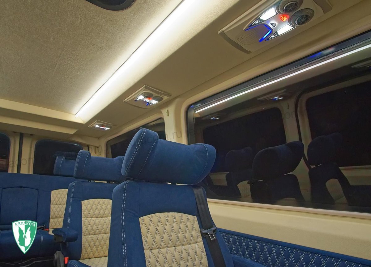 Автобус повышенной комфорта