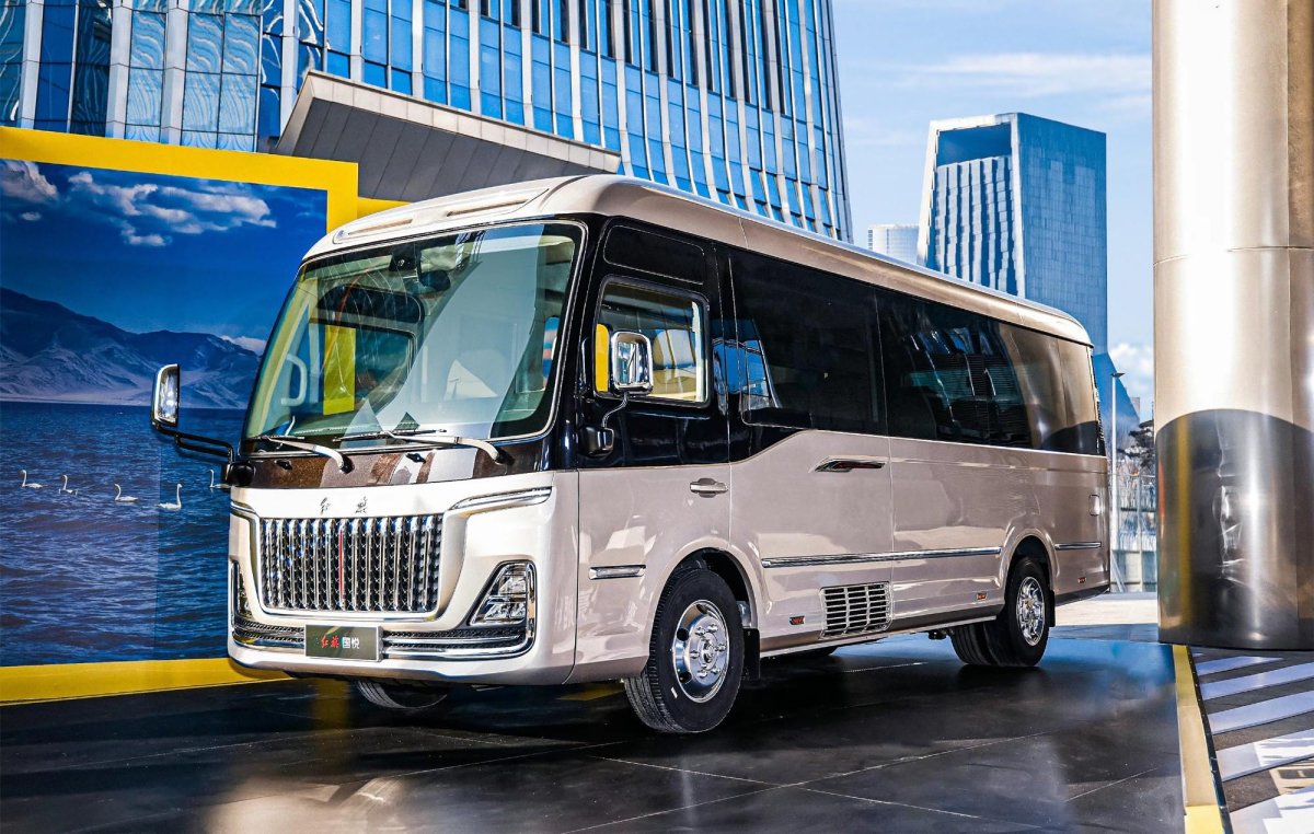 Небольшой автобус