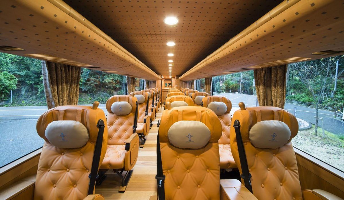 Салон автобуса