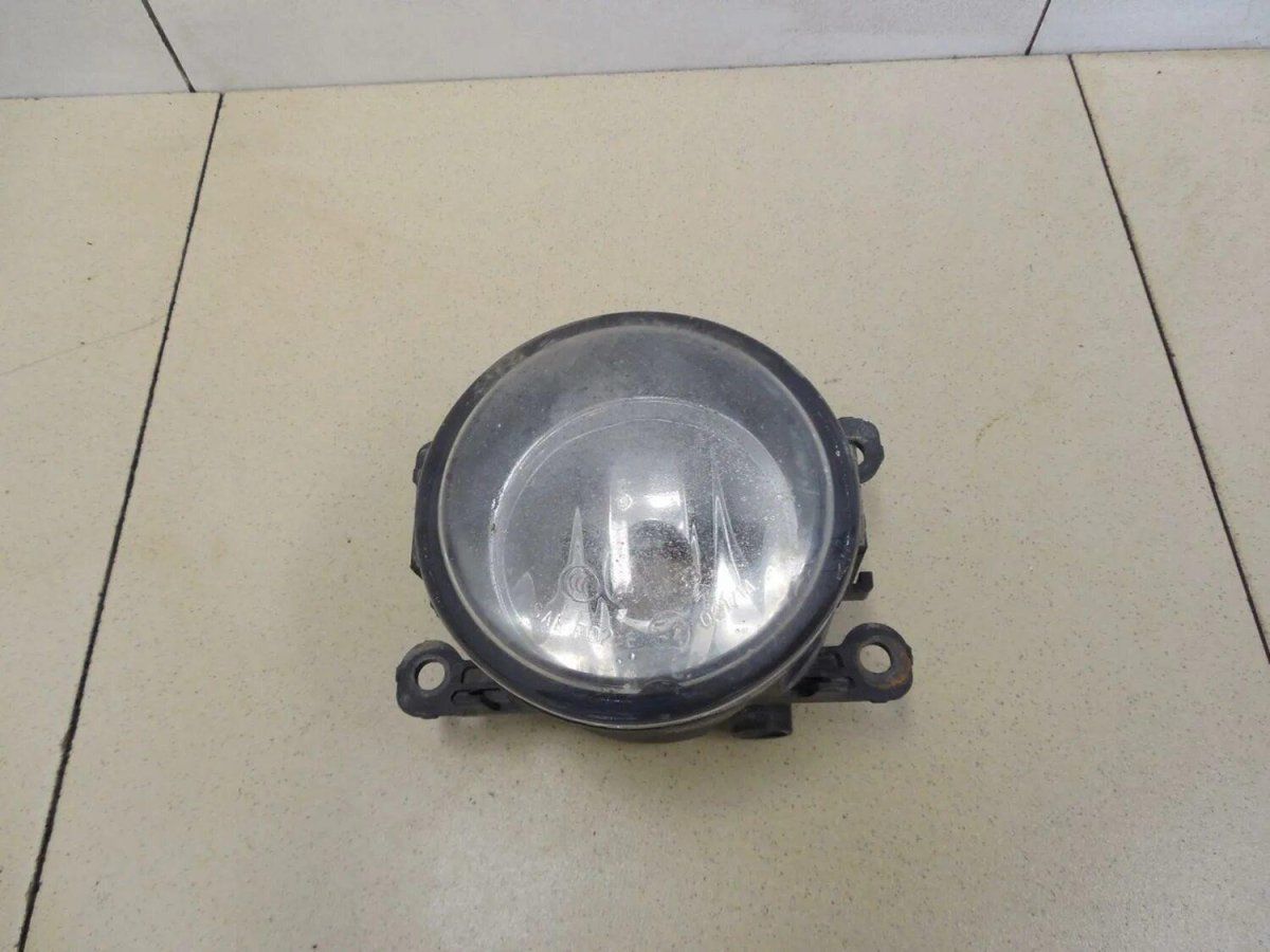 1209177 Противотуманная фара Ford