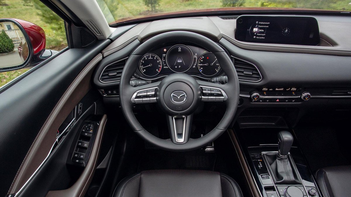 Мазда cx30 салон