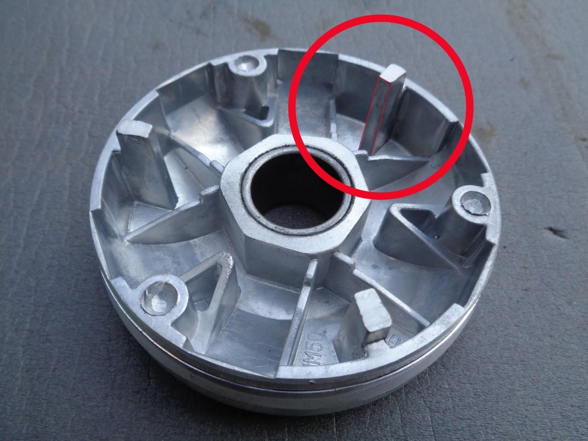 Система вариатор скутера 139 QMB