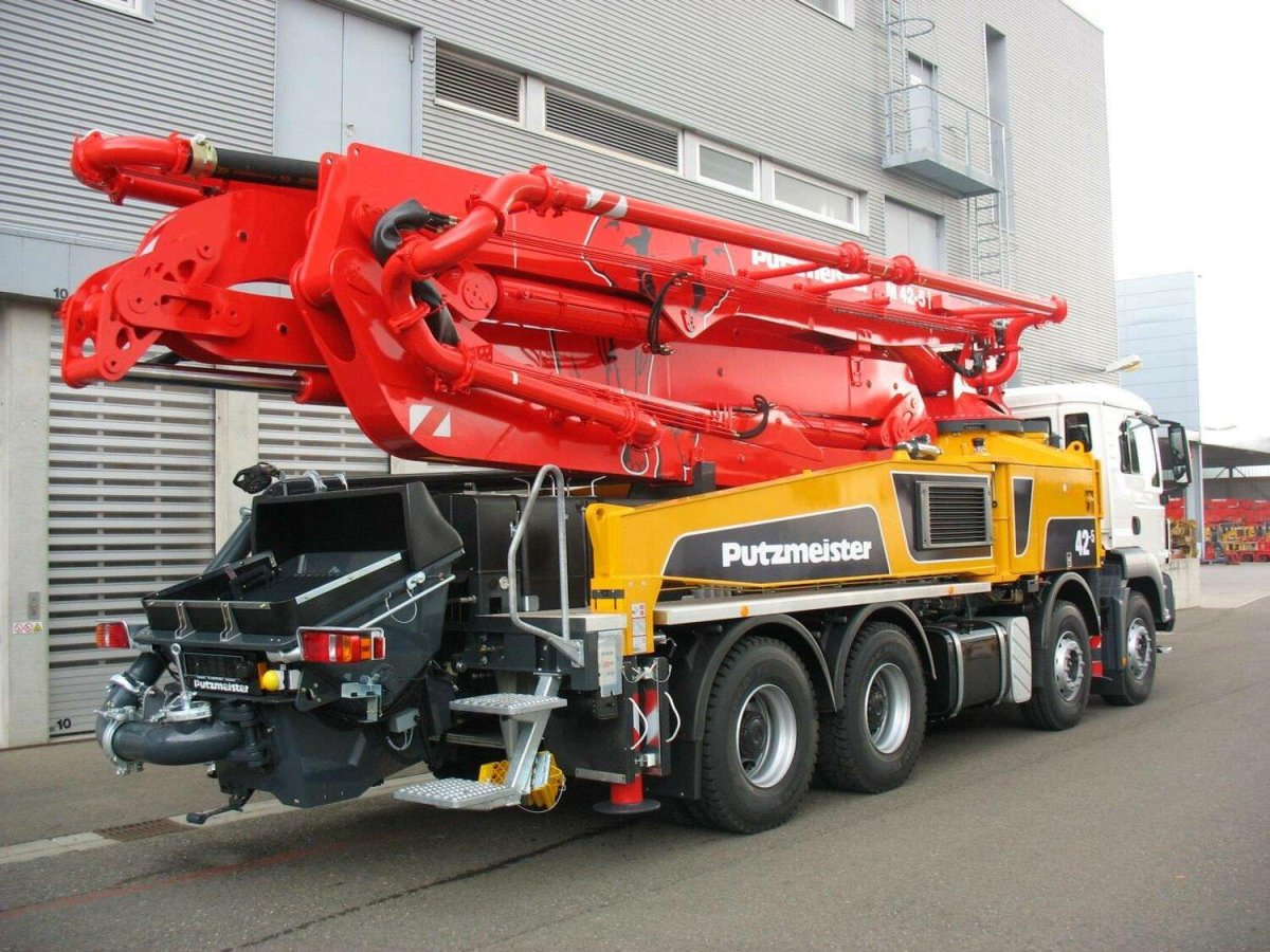 Бетононасос Путцмайстер 36 метров