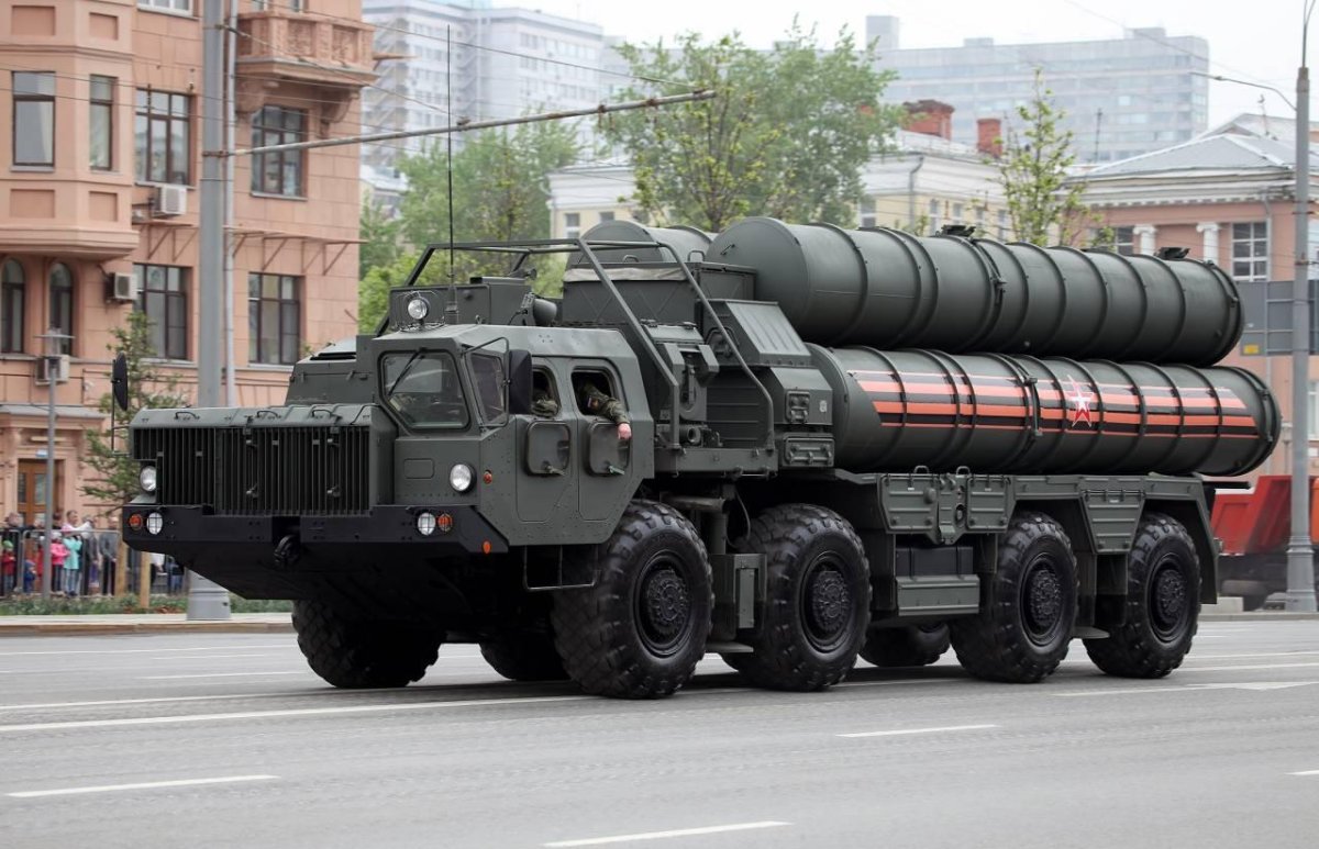 МАЗ 543 ЗРК с300