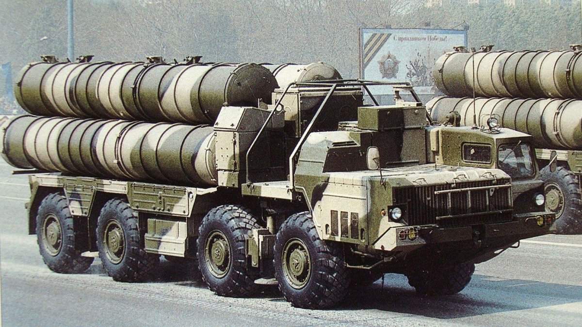 Ракетный комплекс с300 МАЗ