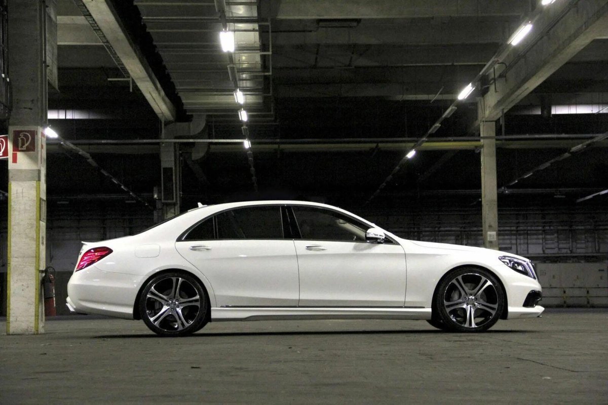 Mercedes Carlsson w222
