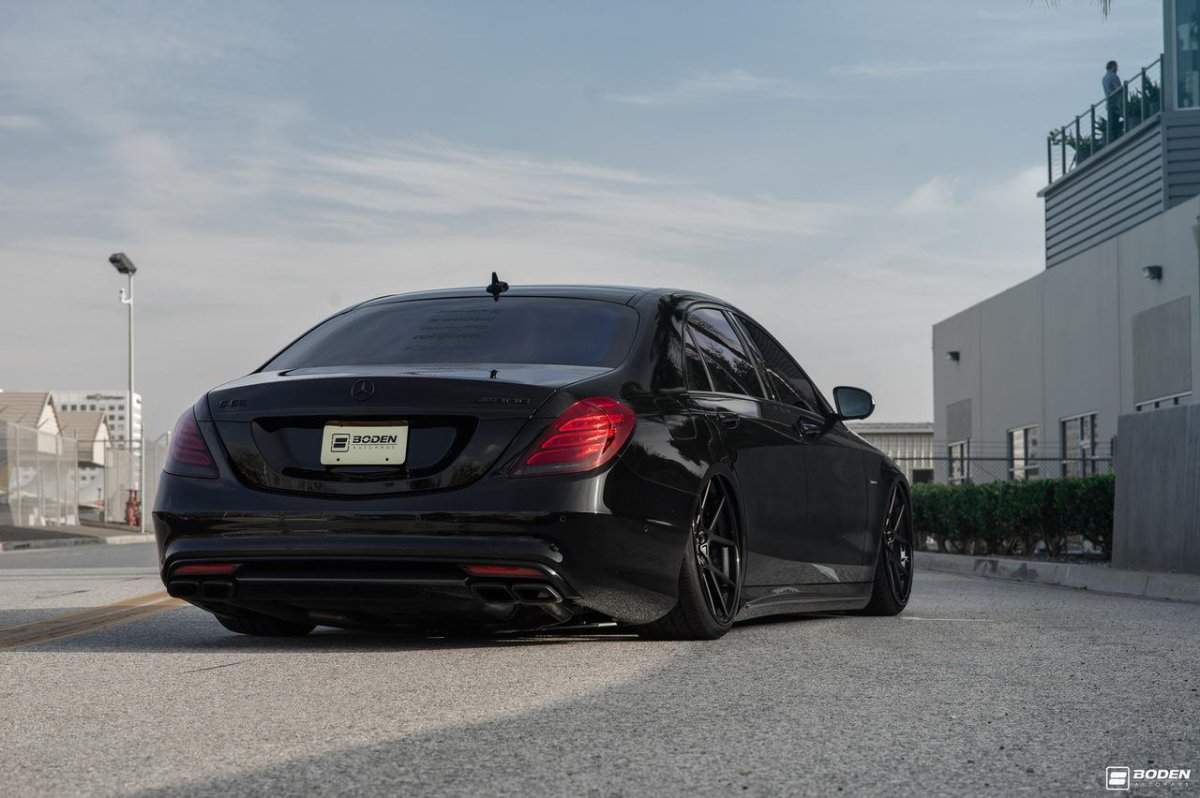 Mercedes Benz s63 AMG w222