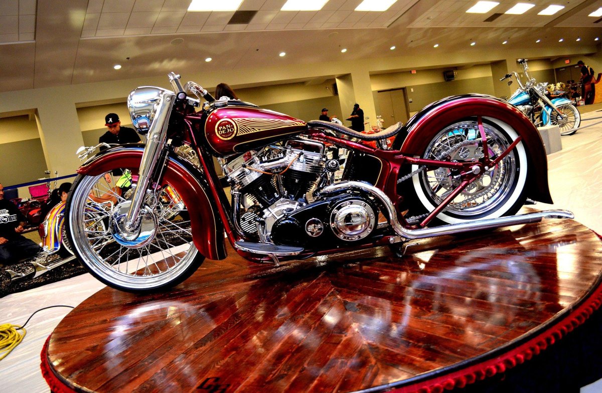 Мотоциклы Харлей Дэвидсон лоурайдер кастом