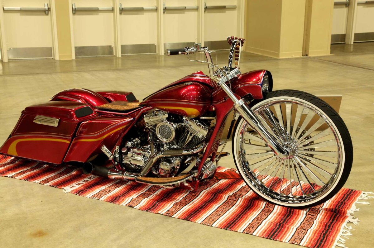 Мотоцикл Lowrider