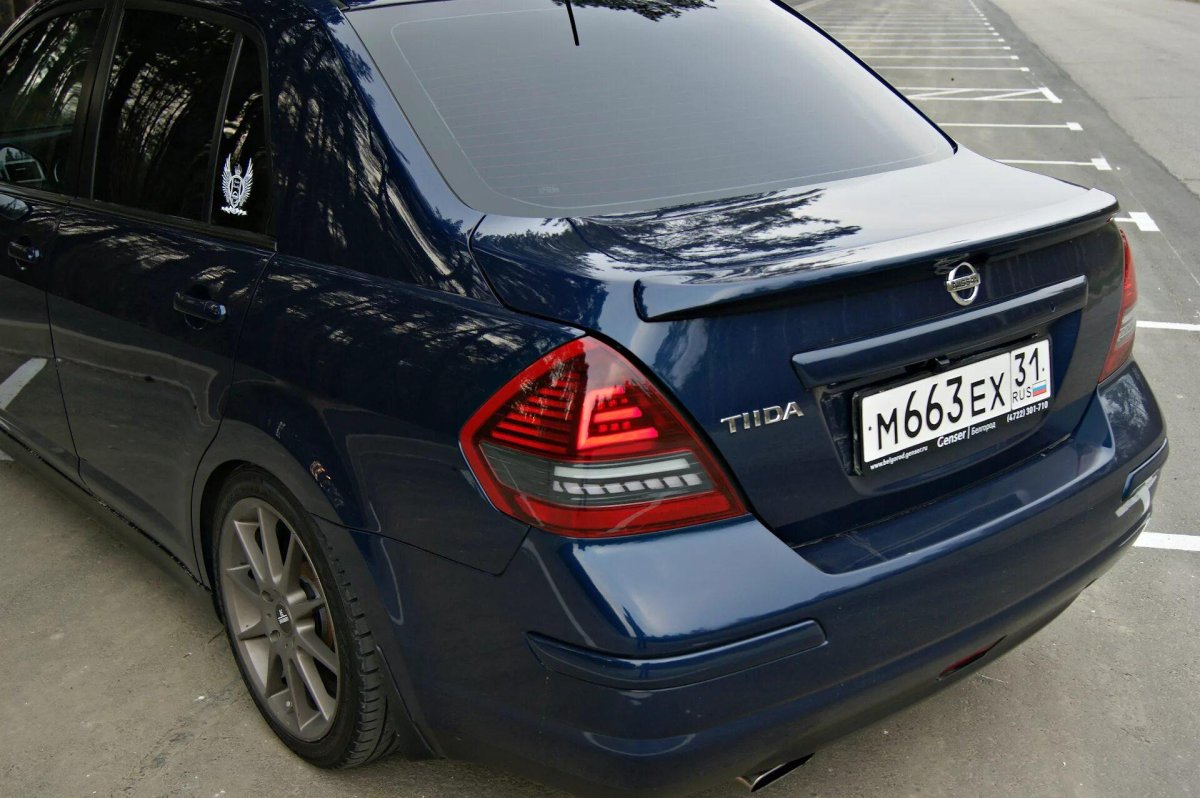 Nissan Tiida седан тюнинг