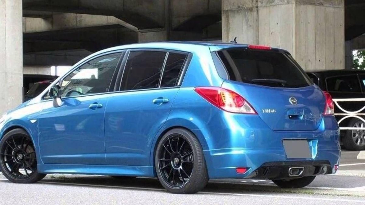 Nissan Tiida Nismo