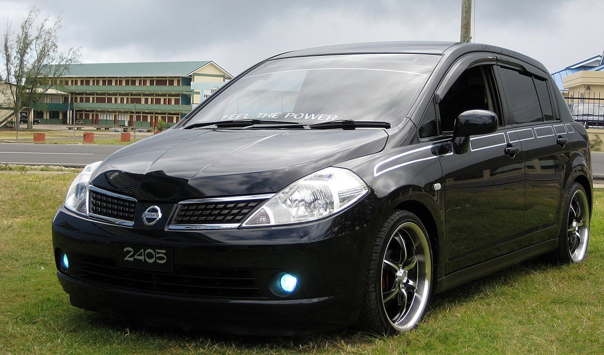 Nissan Tiida