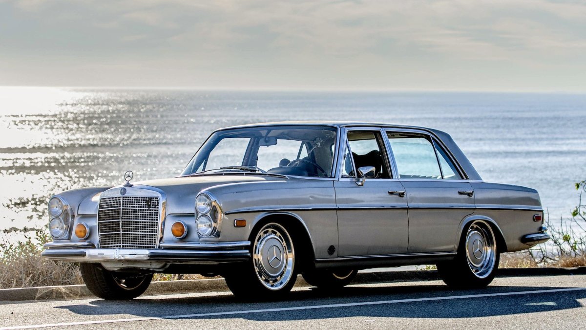 Mercedes Benz 300 sel