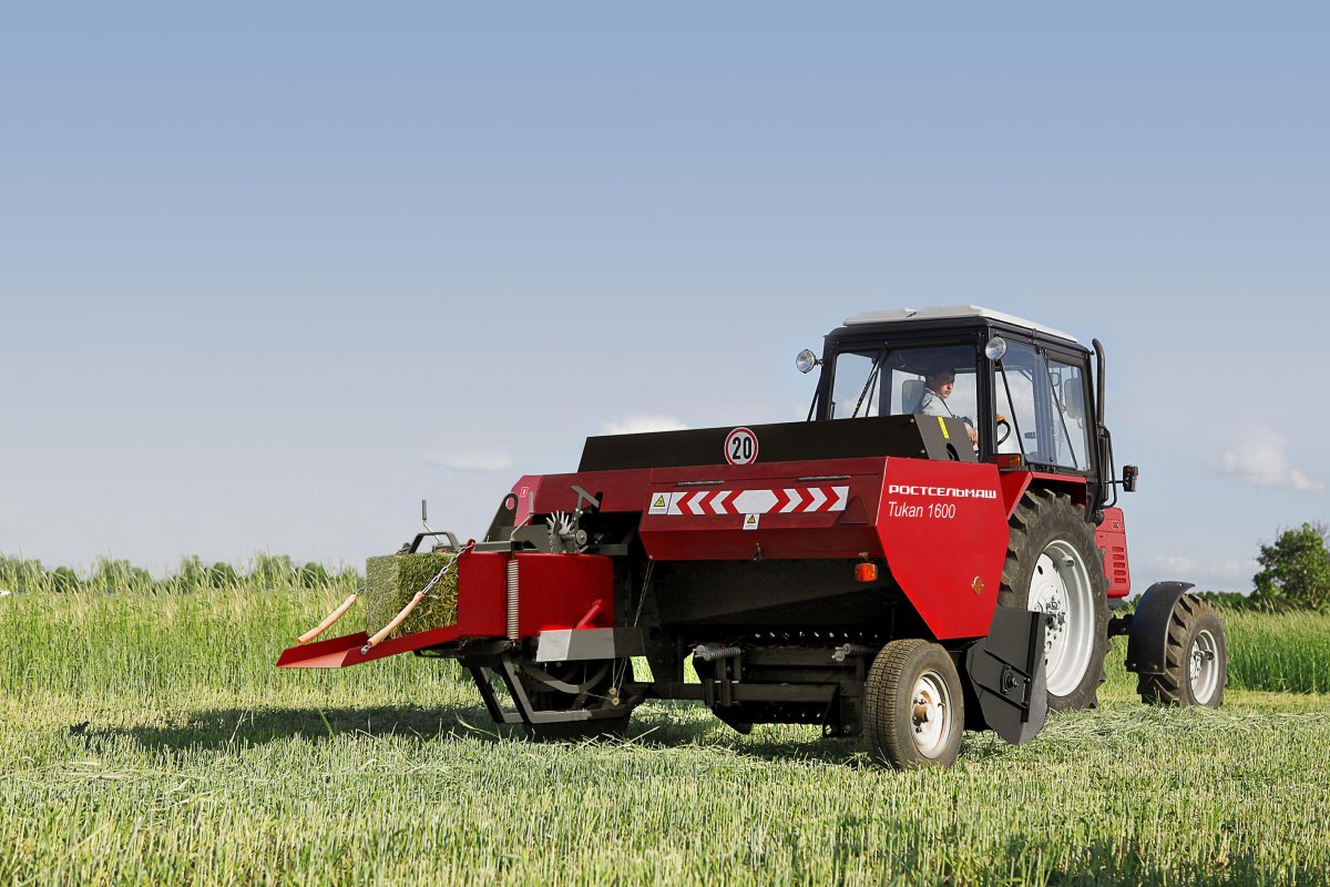 Пресс подборщик 1600 Tukan