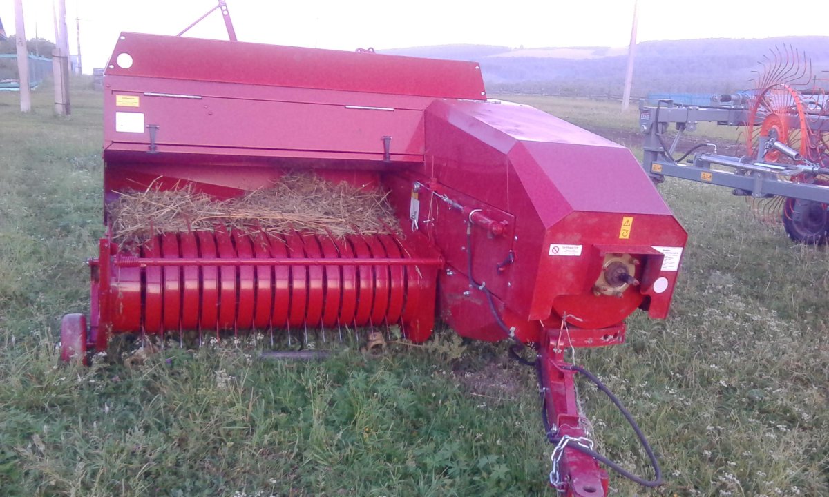 Пресс-подборщик тюковый ППТ-041