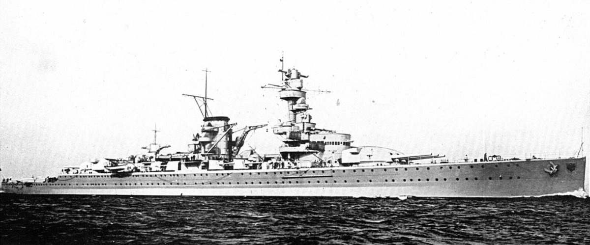 Крейсер Дойчланд Лютцов