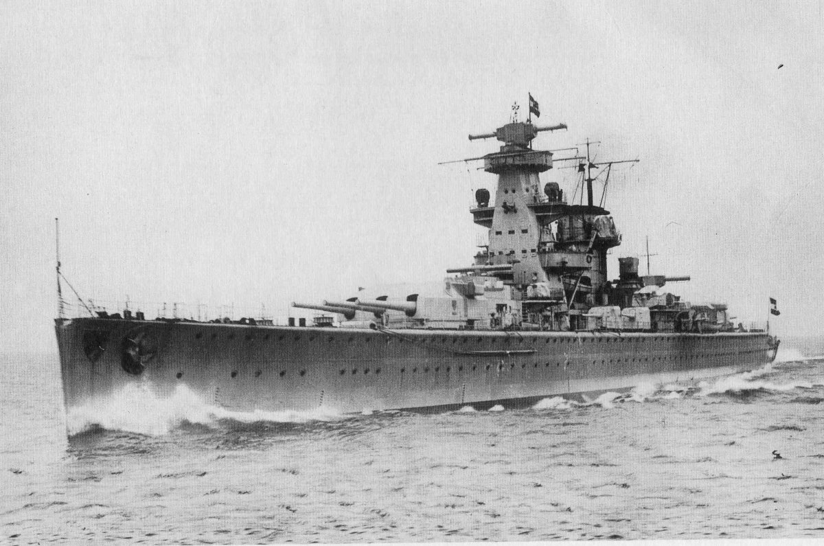 Тяжёлый крейсер Адмирал Шеер