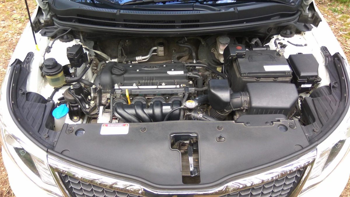 Киа Рио 3 под капотом