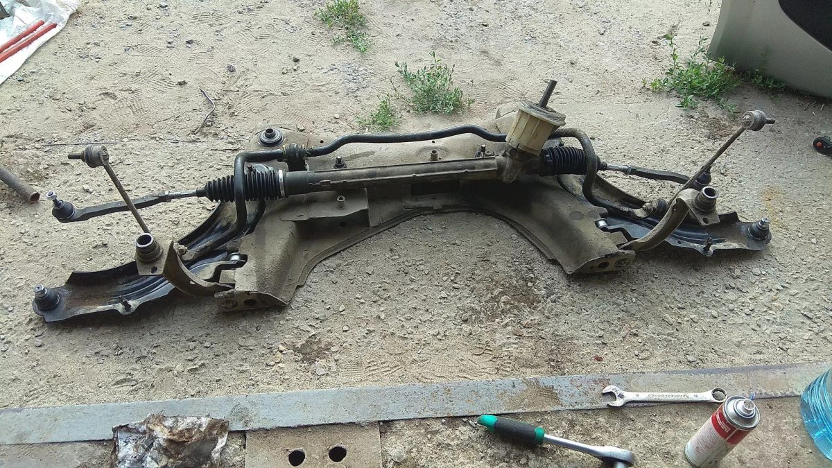 Передняя подвеска Рено Меган Сценик 1