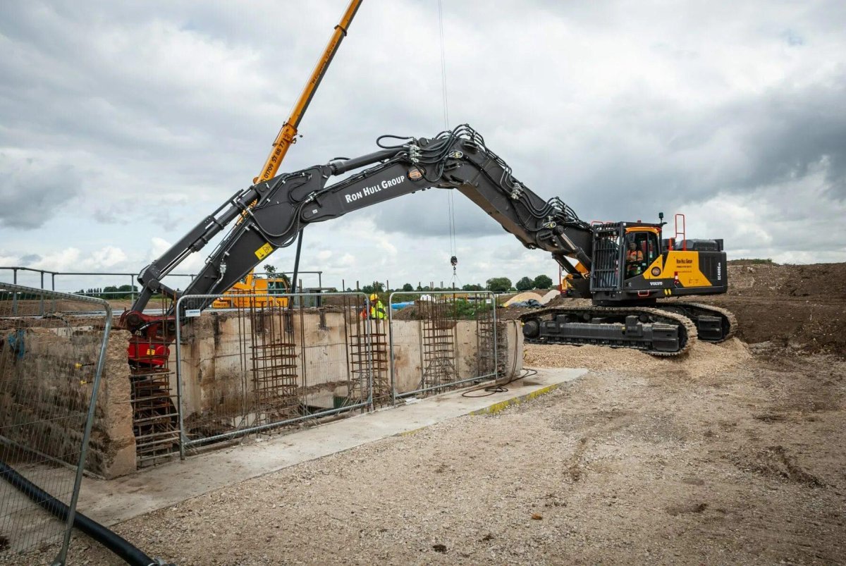 Demolition 28 метров