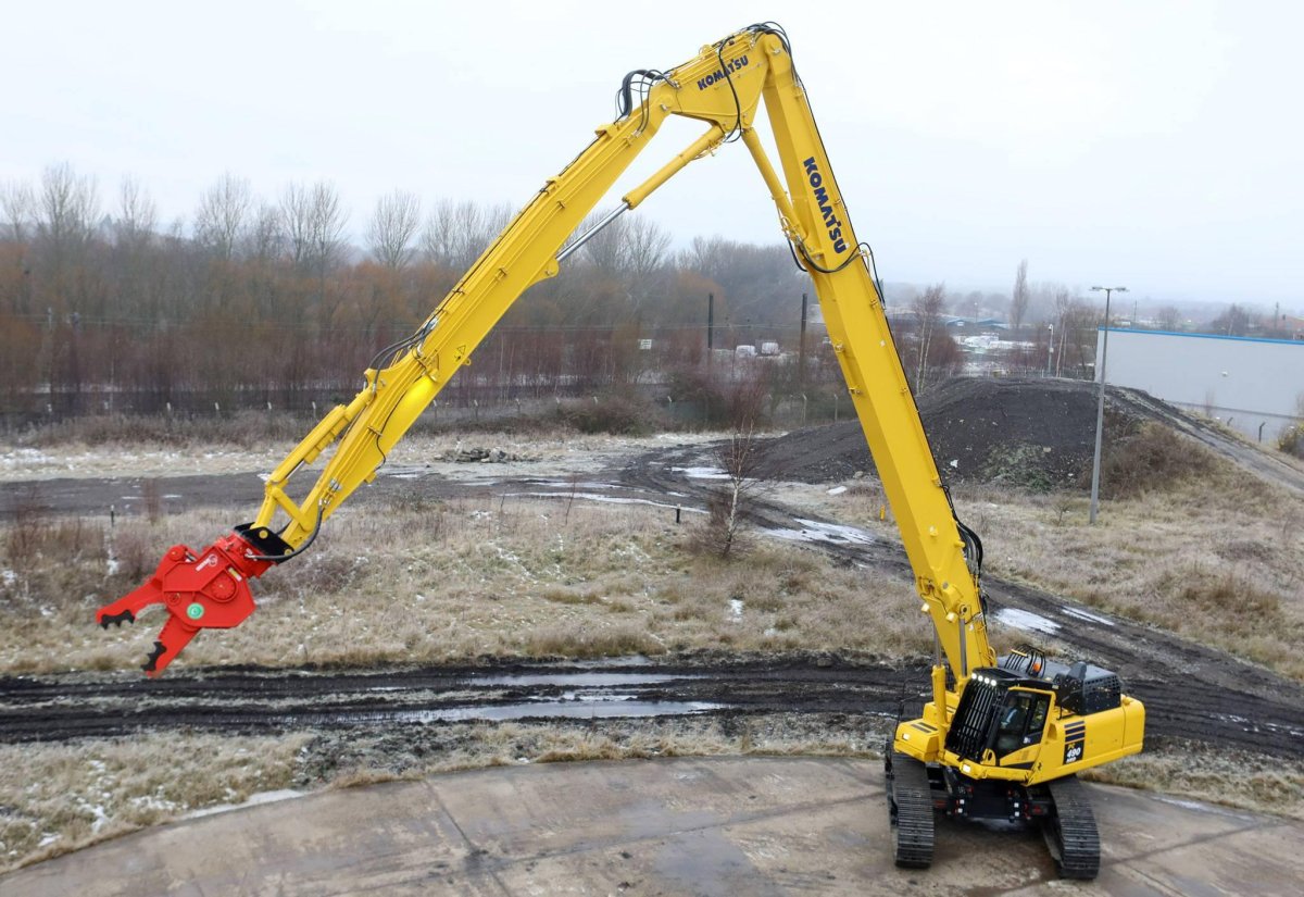 Экскаватор Комацу 490