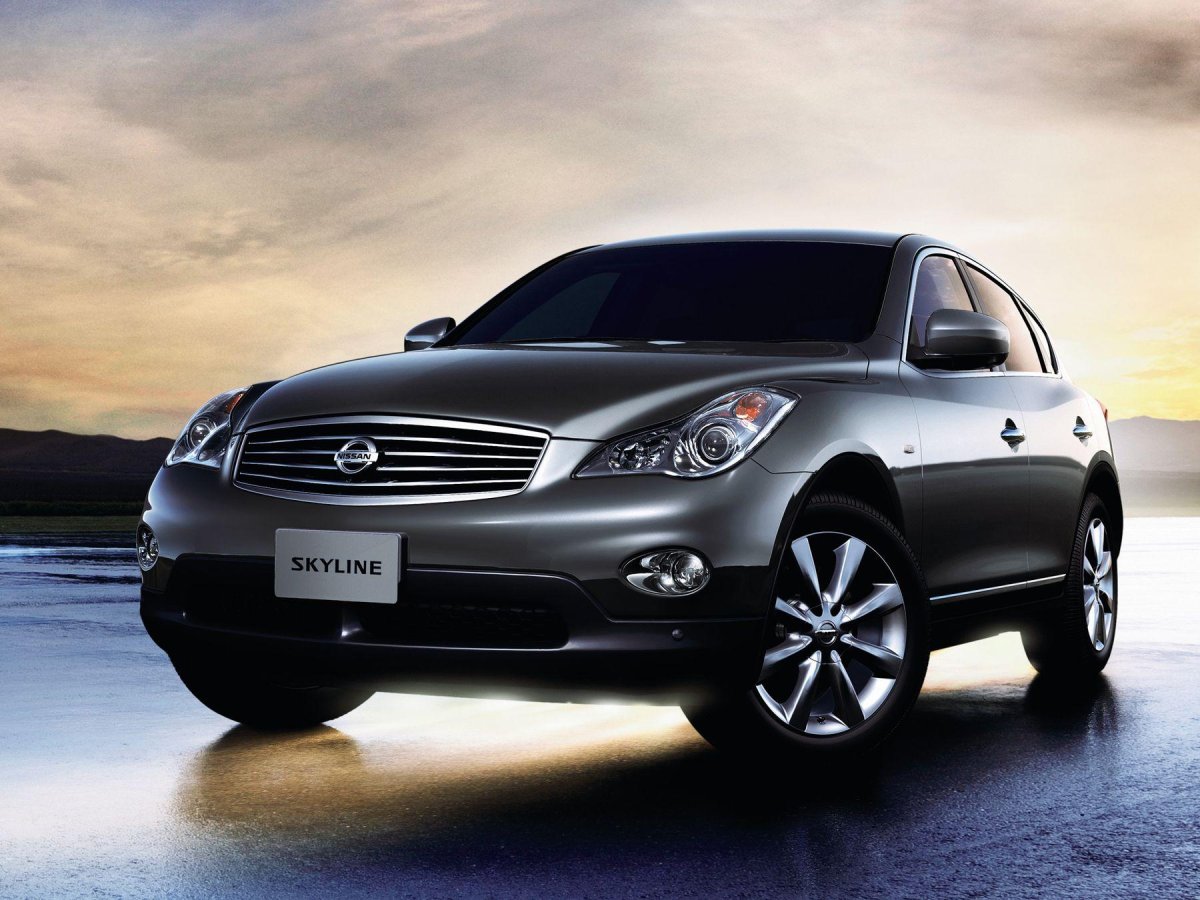 Skyline Crossover j50