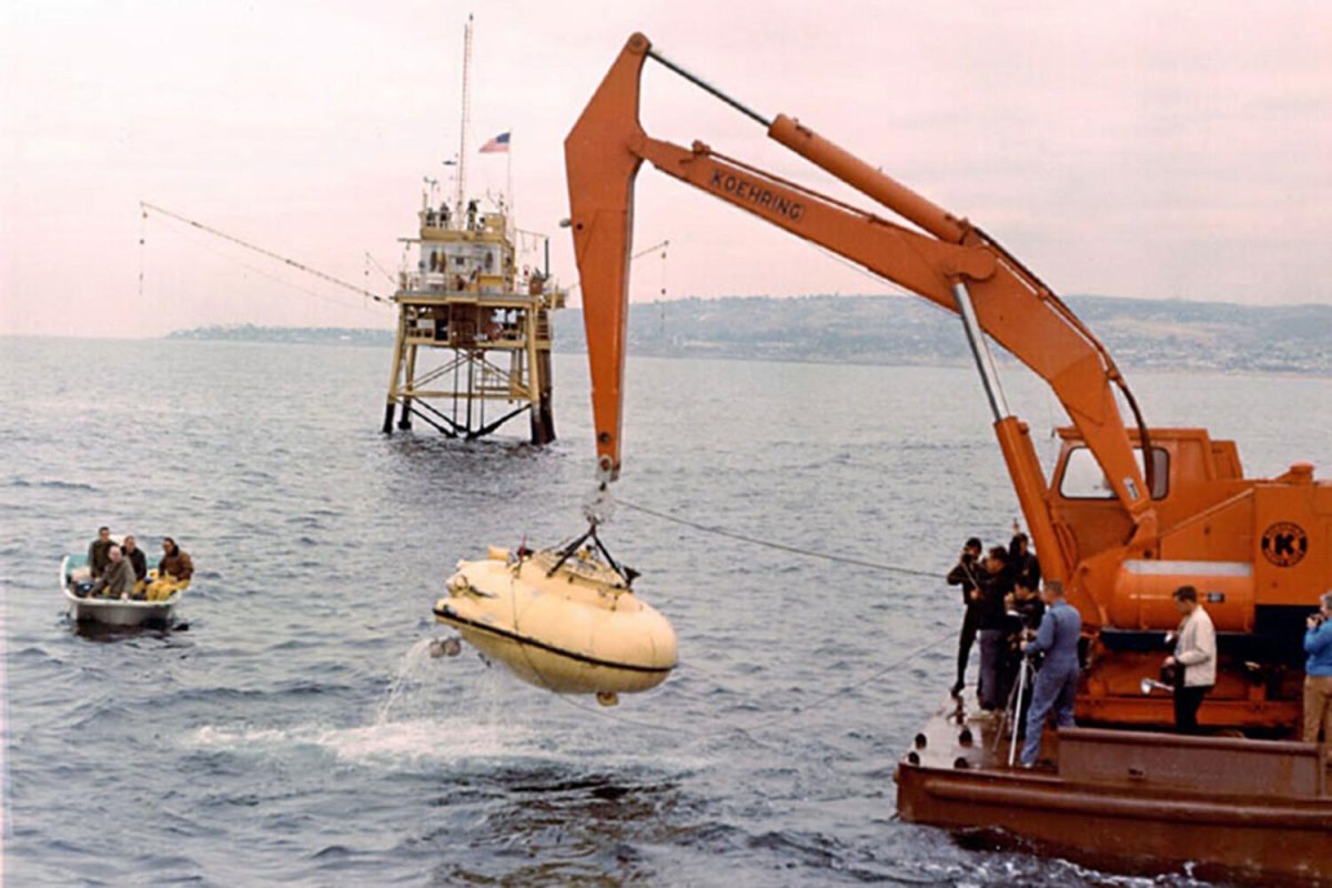 Ныряющее блюдце Жак Ив Кусто