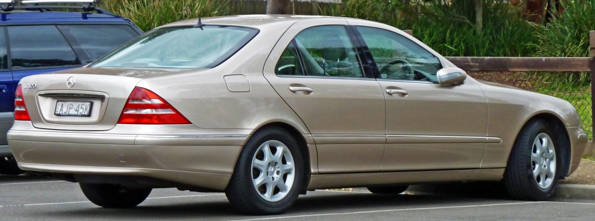 Mercedes Benz s320 w220