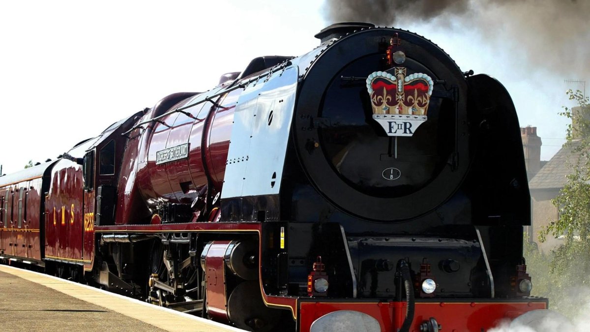 Поезд королевы Великобритании
