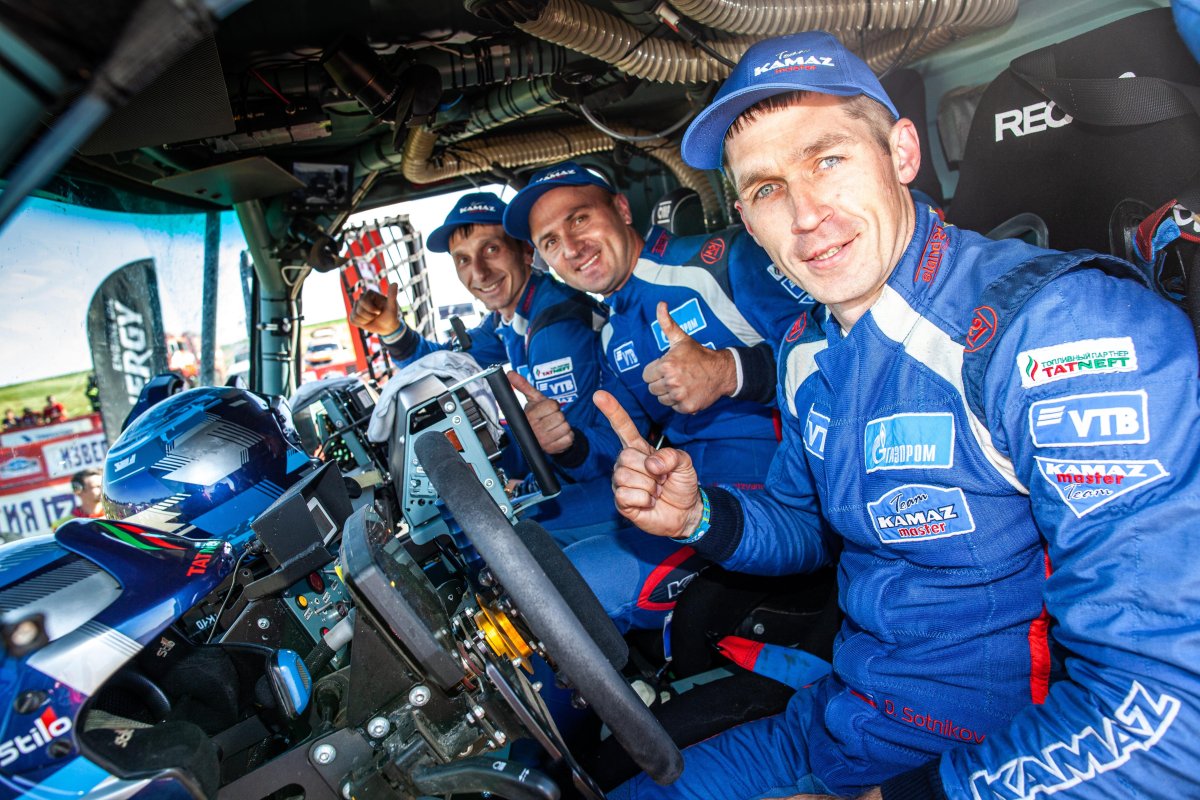 Экипаж Сотникова КАМАЗ мастер