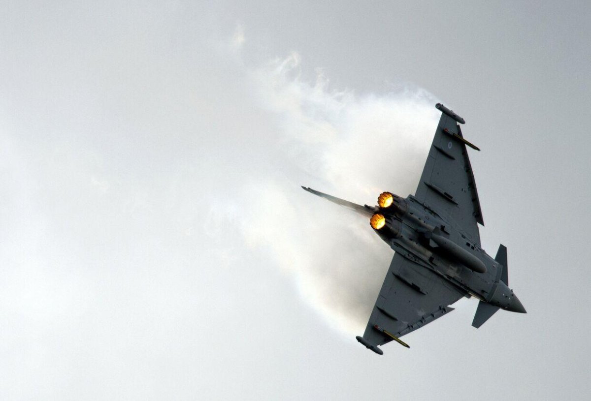 Истребитель Тайфун Великобритания