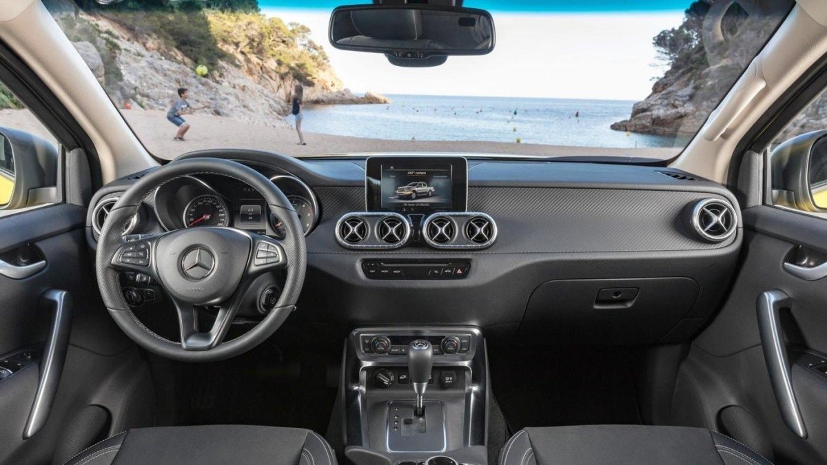 Mercedes-Benz x-class w470