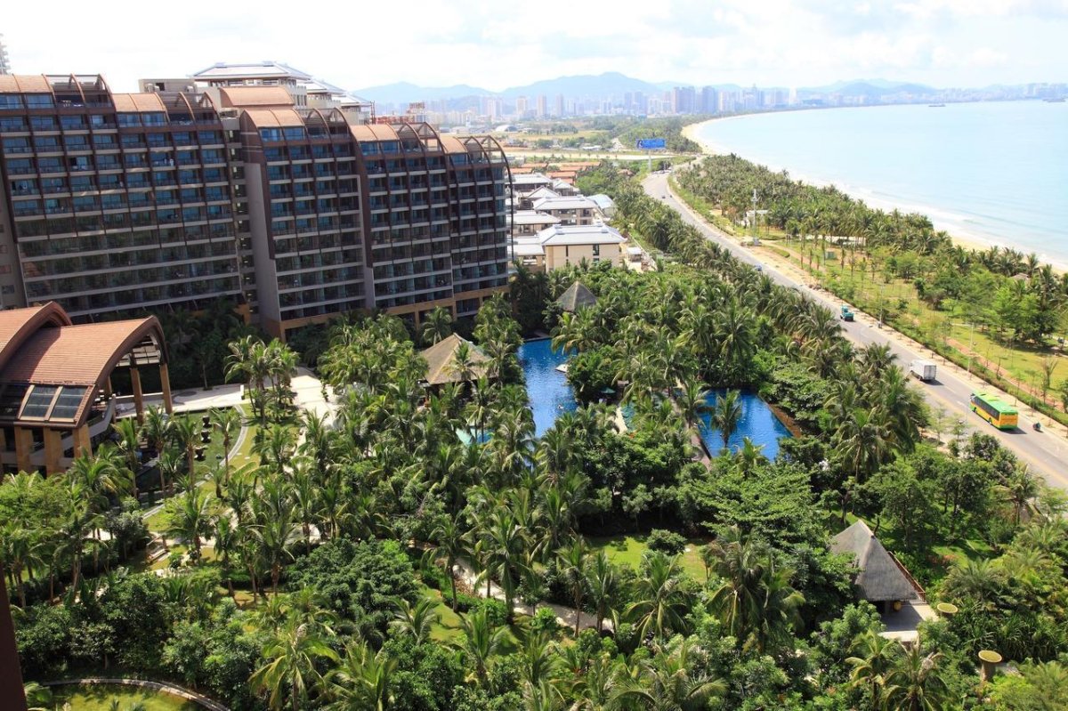 Отель Pullman Oceanview Sanya Bay Resort Spa 5