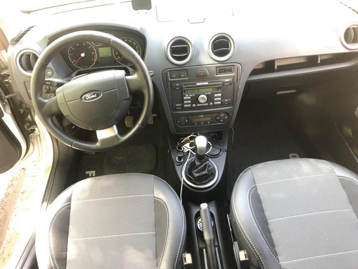 Форд Фьюжн 2008 салон