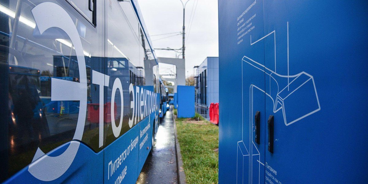 Поезд метро