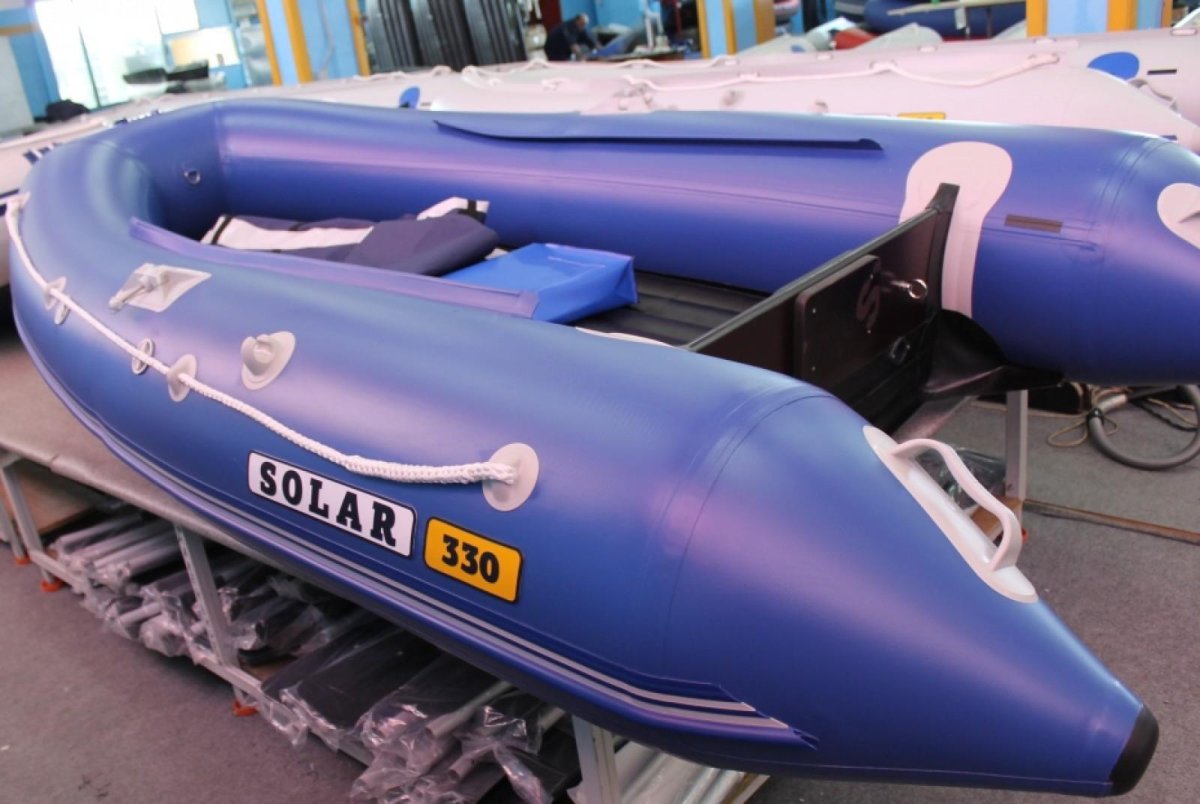Лодка Солар 330