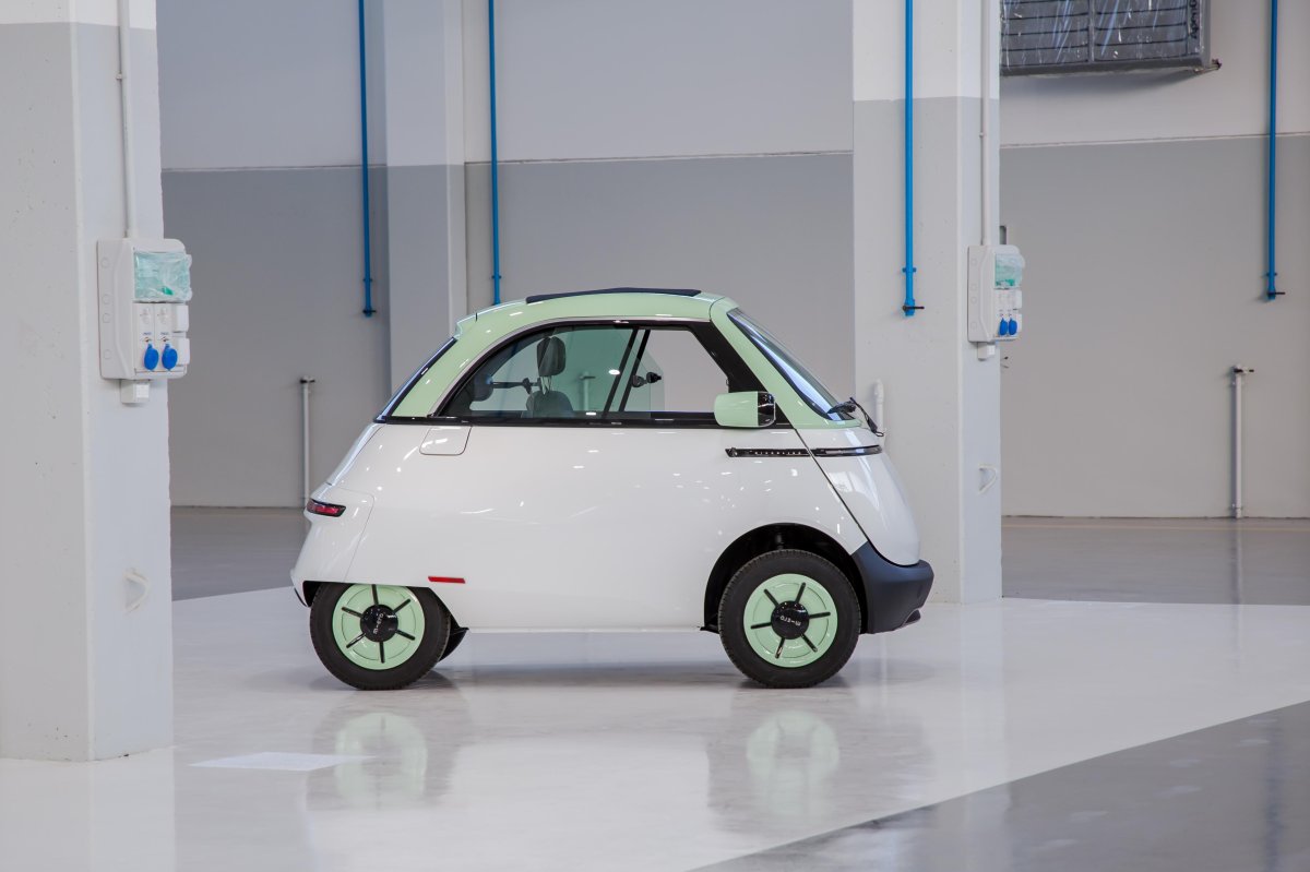 Автомобиль Microlino Lite
