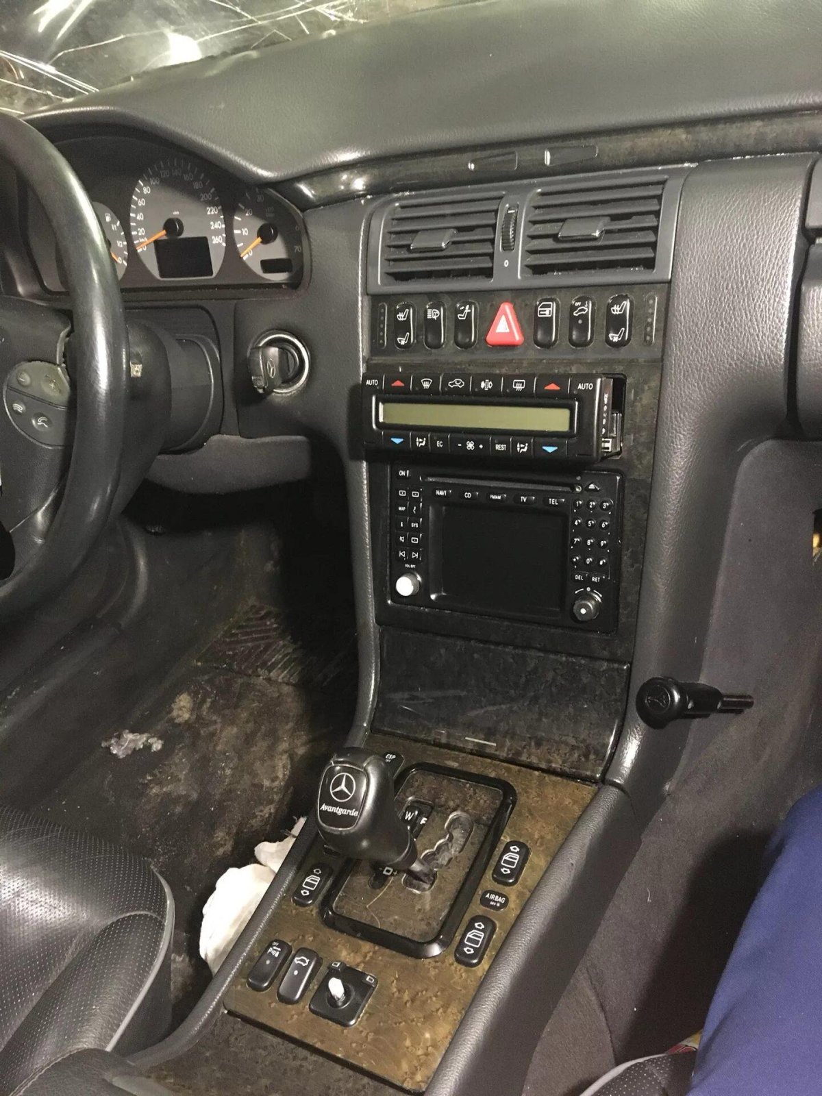 W210 Рестайлинг салон