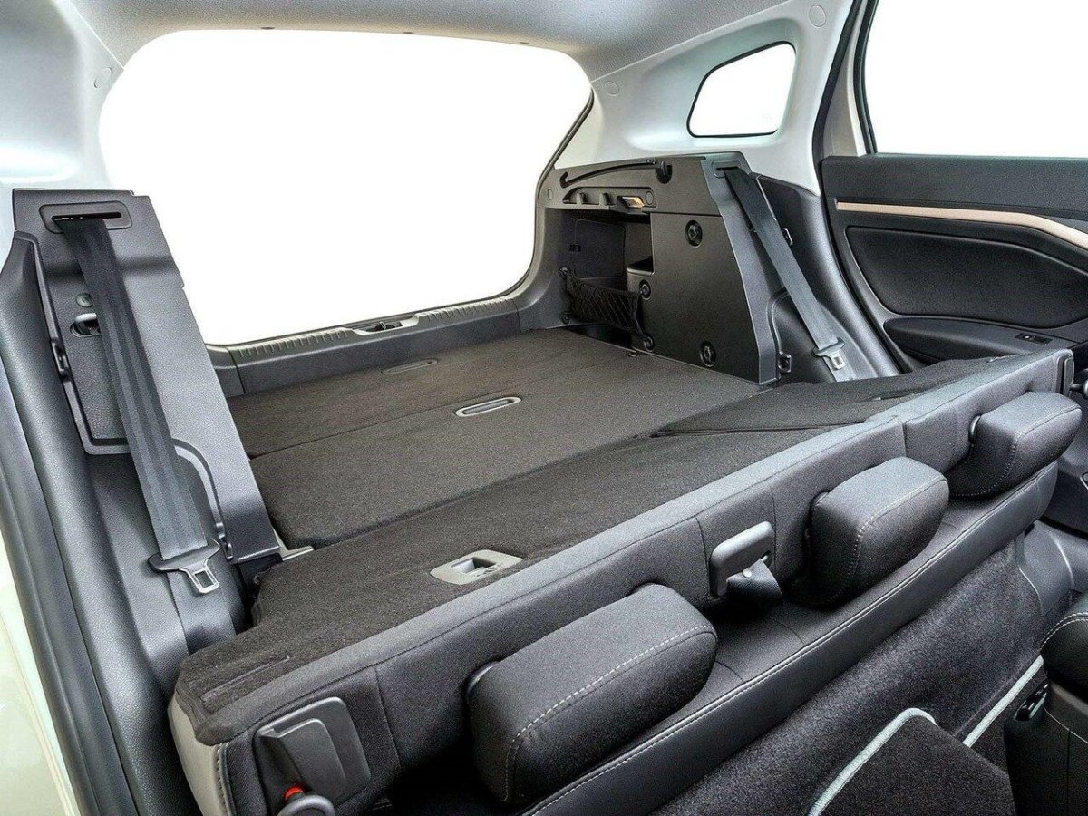 Лада Веста св багажник