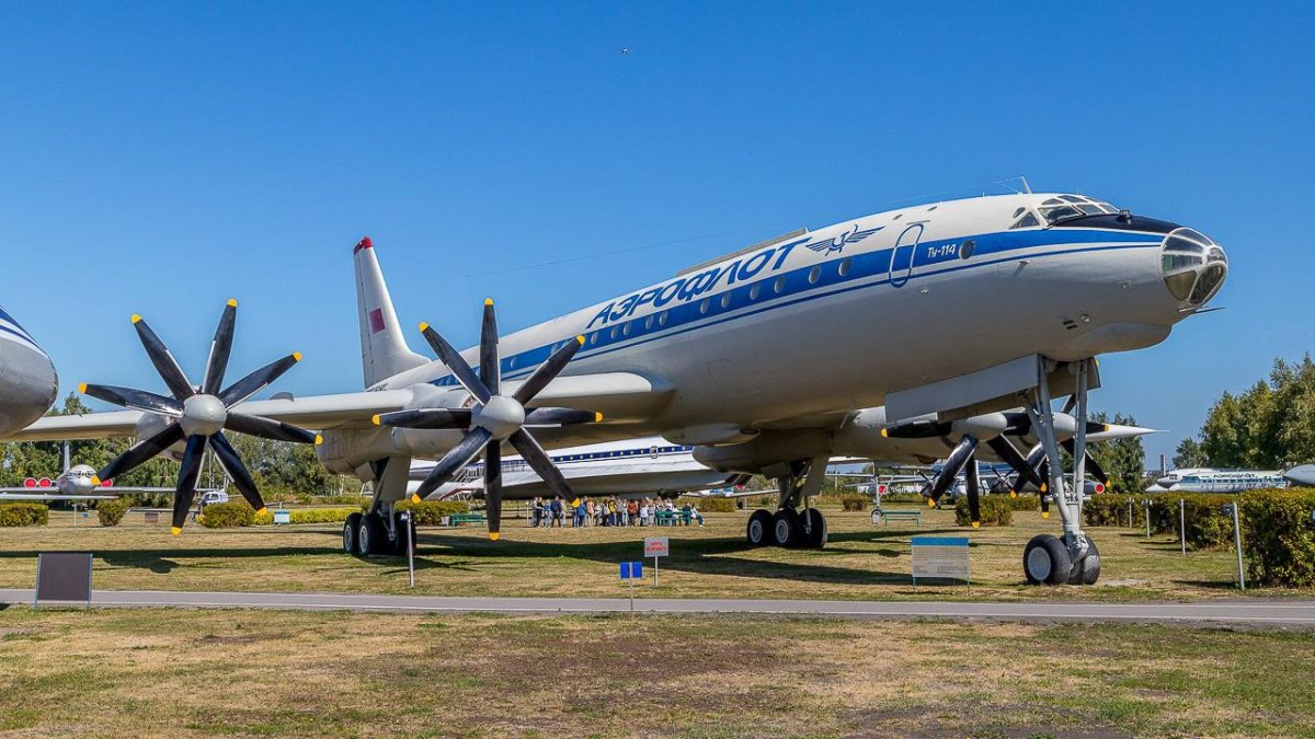 Ту 114