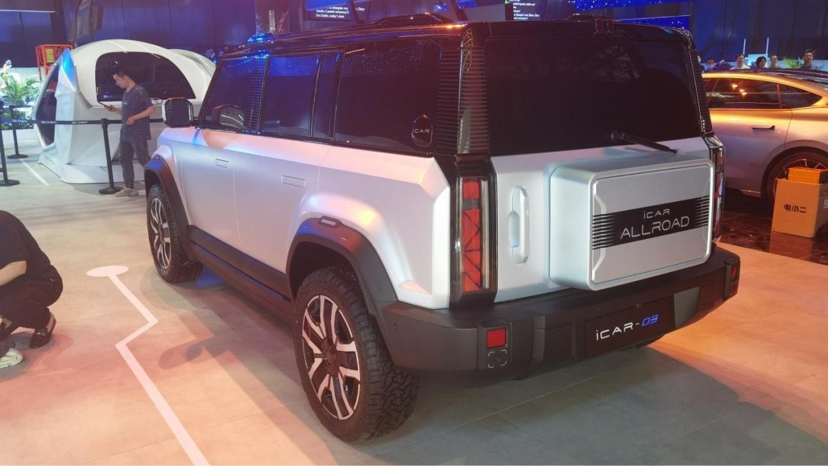 Chery ICAR 03