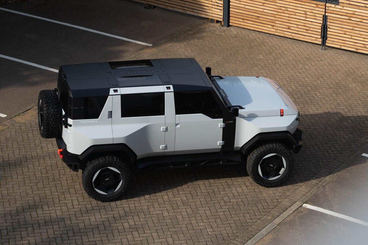 Махиндра джип