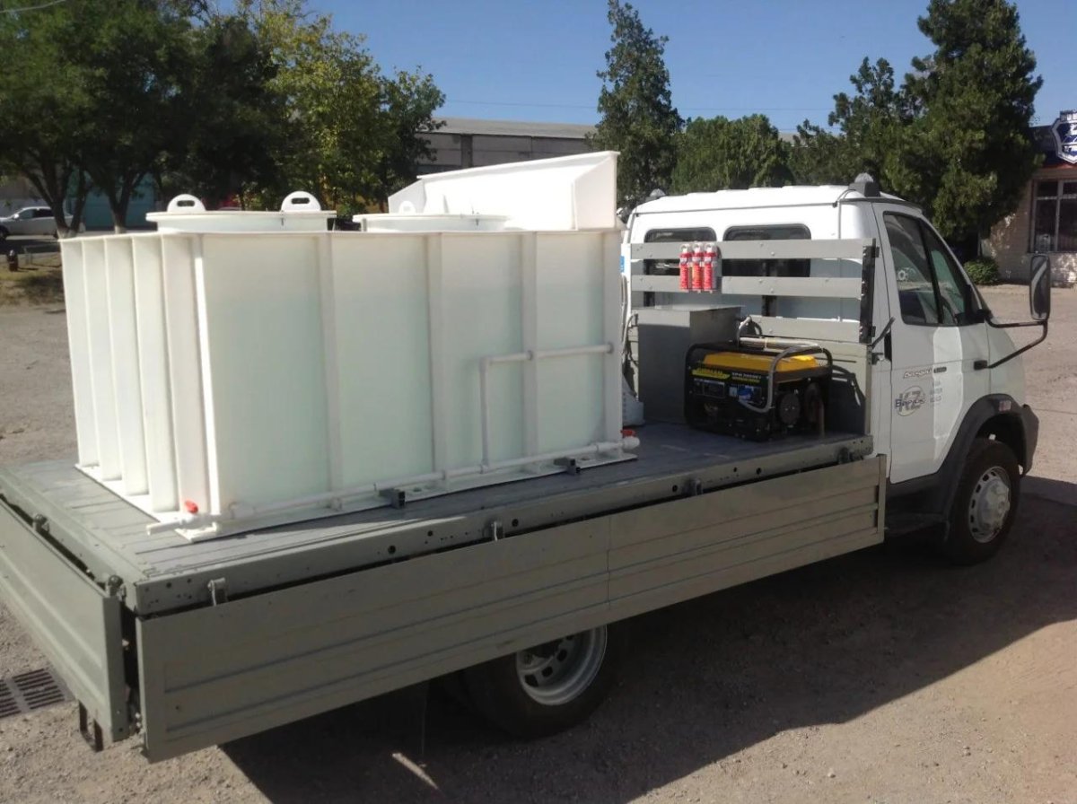 Ёмкость для перевозки живой рыбы купить